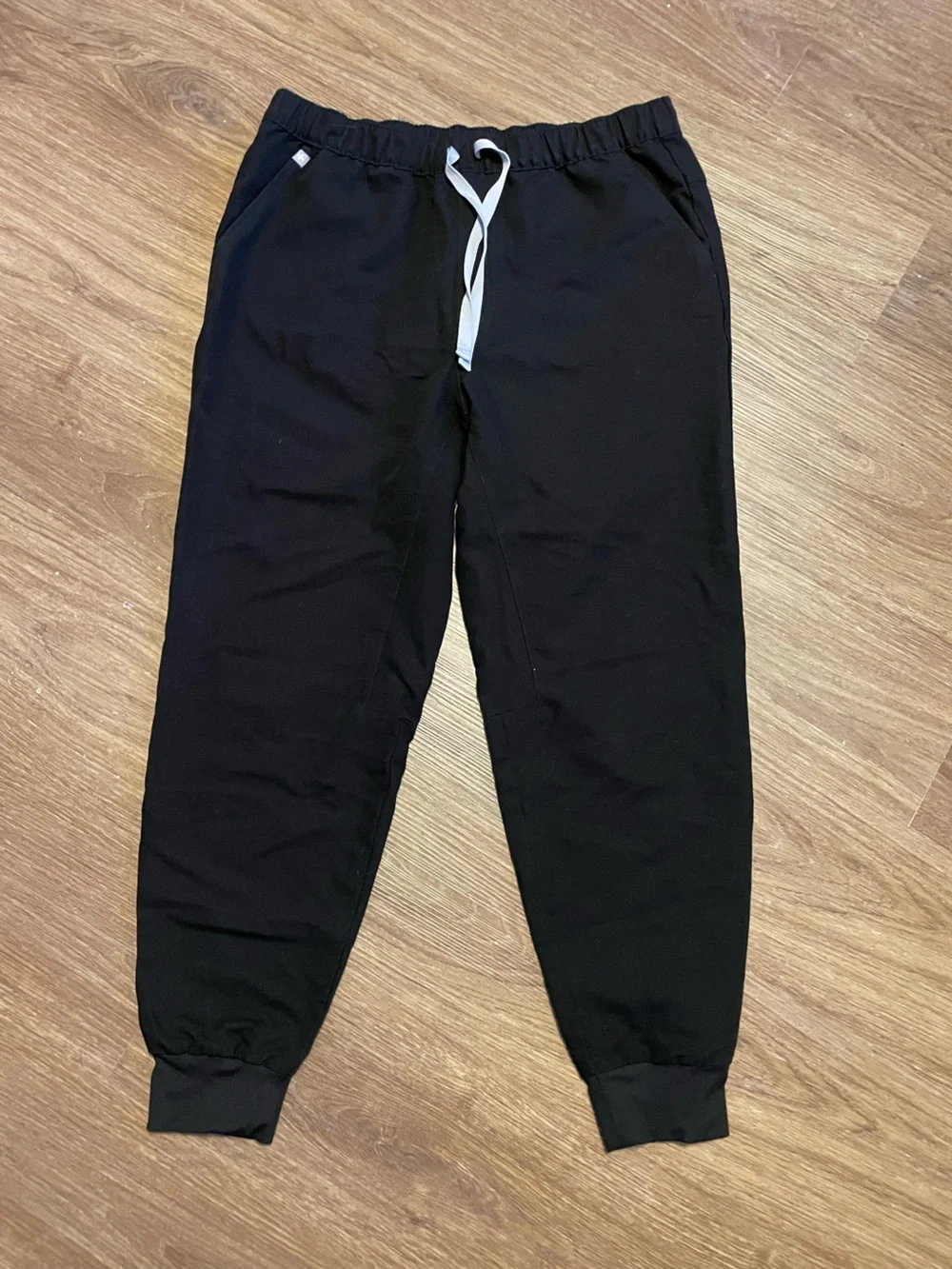 Figs Tansen Black Men’s Jogger Scrub Pants